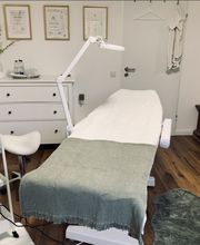 Katja Steinle - Less hair & care - dauerhafte Haarentfernung Bild 2