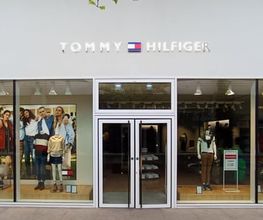 Tommy Hilfiger Outlet immagine 1