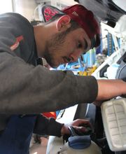 Auto Zentrum Grindel GmbH Carrosserie Spritzwerk Garage Bild 8