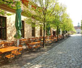 Schloßgasthaus Lichtenwalde Bild 2