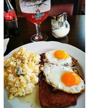 Belmont Pub & Diner Bild 5