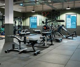 Basic-Fit Bild 1
