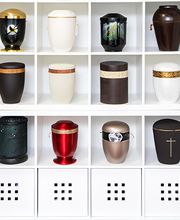 Bestattungsinsitut Stephan George, Fuldatal, Urnen