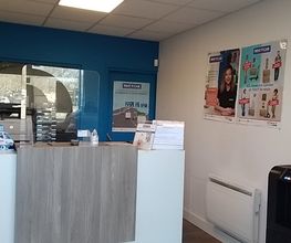 Rent A Car image 4