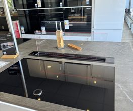 Technikküche mit Geräten