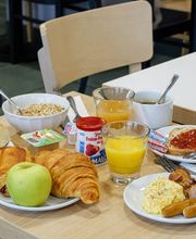 B&B HOTEL Creil Chantilly image 4