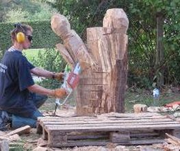 Holzbildhauerin Margit Schramm Bild 1