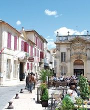 Studio Crillon image 6
