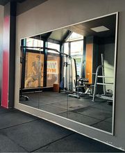Spiegelwand
