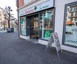 amavita-la-harpe-entrance-2