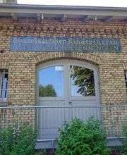 Unser Evangelisches Familienzentrum "Alter Bahnhof" befindet sich im historischen Bahnhofsgebäude von Lenningsen.