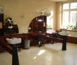 amonjunior Salon Bild 1