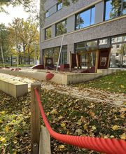 Außenaufnahme, FRÖBEL-Kindergarten Wißmannstraße in Hannover Südtstadt-Bult, © 2023 FRÖBEL e.V. Alle Rechte vorbehalten