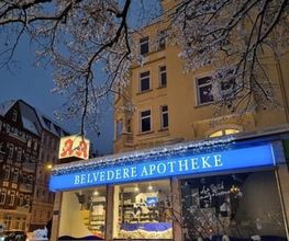 Aussenansicht der Belvedere Apotheke