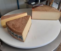 Fromagerie Oussières image 1
