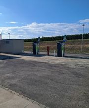 IPLANET Ricarica in sicurezza in modalità ultra fast per tutti i veicoli elettrici.