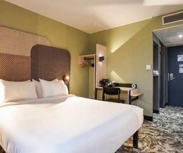 B&B HOTEL Paris Châtillon image 7