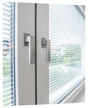 Ein Fenster, das vierfachen Schutz bietet! Vor Sonne, Wärmeverlust, Lärm und neugierigen Blicken. Entdecke jetzt unsere vielseitigen Verbundfenster auf https://bit.ly/3Lilp4z .
#internorm #fenster #Verbundfenster #haustüren #türen