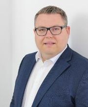 Mecklenburgische Versicherung Mike Sebastian Fuß Bild 1