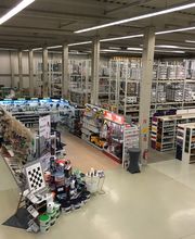 Standortbild Innenraum Lager MEGA eG Stralsund, Großhandel für Maler, Bodenleger und Stuckateure