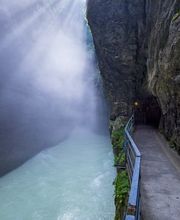 Sonnenaufgang in der Schlucht