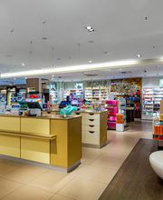 Douglas Schwerin Schlosspark Center Bild 1