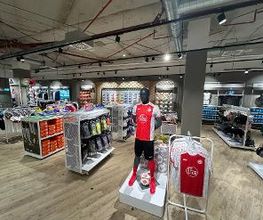 INTERSPORT Voswinkel Limbecker Platz Bild 12