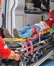 Ambulances AES 77 image 3