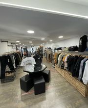 S2 Sneakers Specialist image 3