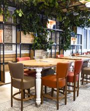 ALEX Berlin Uber Platz Bild 4