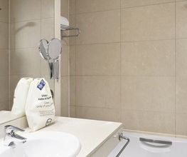 B&B HOTEL Logroño Las Cañas imagen 12