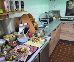 frühstücks-buffet.jpg