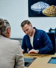 Kundengespräch beim Edelmetall Ankauf