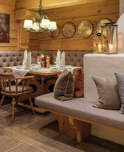 Tisch im Restaurant Waldhaus.