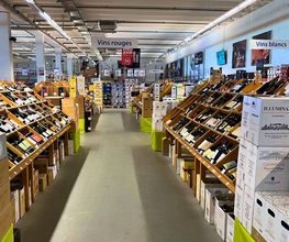 Halle aux Boissons Bild 2