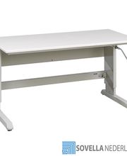 Optimaal en ergonomisch werken doet u met de in hoogte verstelbare concept werktafels van Treston. De concept werktafel kan worden voorzien van een zwengel om de tafel handmatig in hoogte te verstellen.

De concept zwengeltafel is geschikt voor een grote variatie aan werkzaamheden zoals het inpakken van goederen, VAS, RMA, repair en productie.

Werktafels van Treston kunnen worden voorzien van een ESD-veilig tafelblad waardoor deze standaard voldoet aan de ESD-norm 61340-5-1.