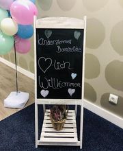 Willkommensschild bei der Eröffnung vom Standort Bornheide