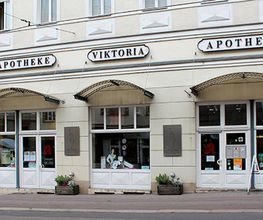 Aussenansicht der Viktoria-Apotheke