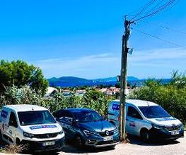 Rent A Car image 5