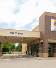 Tide Cleaners image 13