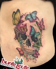 Bunte Leute Tattoo & Piercing Bild 17
