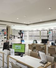 Alain Afflelou image 5