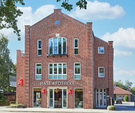 Aussenansicht der HASE APOTHEKE