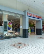 Exterior Shot of Store/Building (Wide Shot)