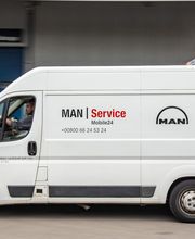 Man Poitiers image 6