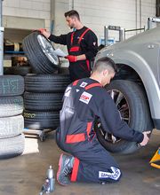 First Stop Reifen Auto Service Bild 3