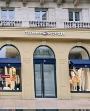 Tommy Hilfiger image 1