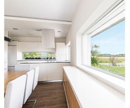 Lassen Sie Ihren Blick nach draussen schweifen und lassen Sie Ihre Küche erstrahlen! 🌞 Unsere atemberaubenden Fenster bringen die Schönheit der Natur direkt zu Ihnen. 😍
#internorm #fenster #haustüren #türen