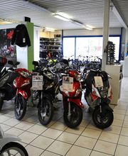 Bike Oase, E-Bikes, Motorräder, Velos, Powerprodukte,
Ab Lager, Lieferbar, Bike, Velos, Mofa, Roller, Motorrad
