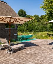 Äußerer Ruhebereich des WALD SPA im BEECH Resort Plauer See